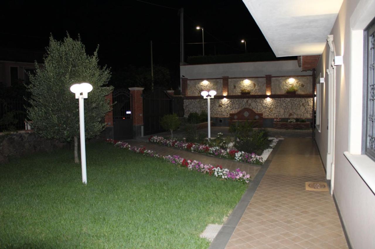 Bedda Mia Etna House B&B Trecastagni Bagian luar foto